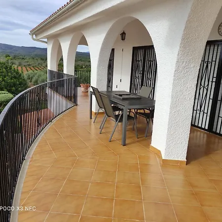 Tierra Roja Villa Cálig