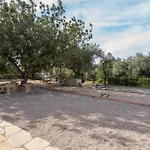 Tierra Roja Villa Cálig